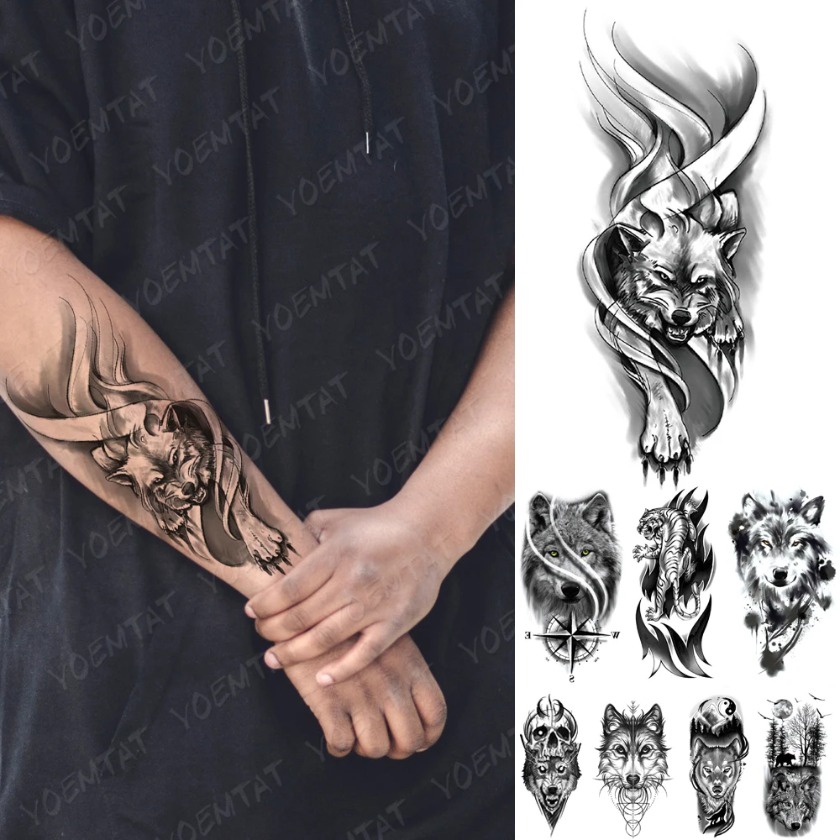 Anjo de anime em preto e branco em design de tatuagem de roupas