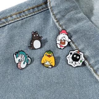 Bonito Desenho Animado Anime Broche De Liga De , Pequena Bola De Carvão , Crachá De Metal Dragão Branco