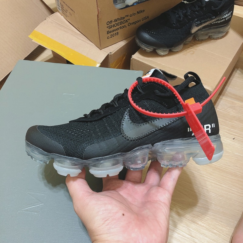 Off white best sale vapormax black 2.0