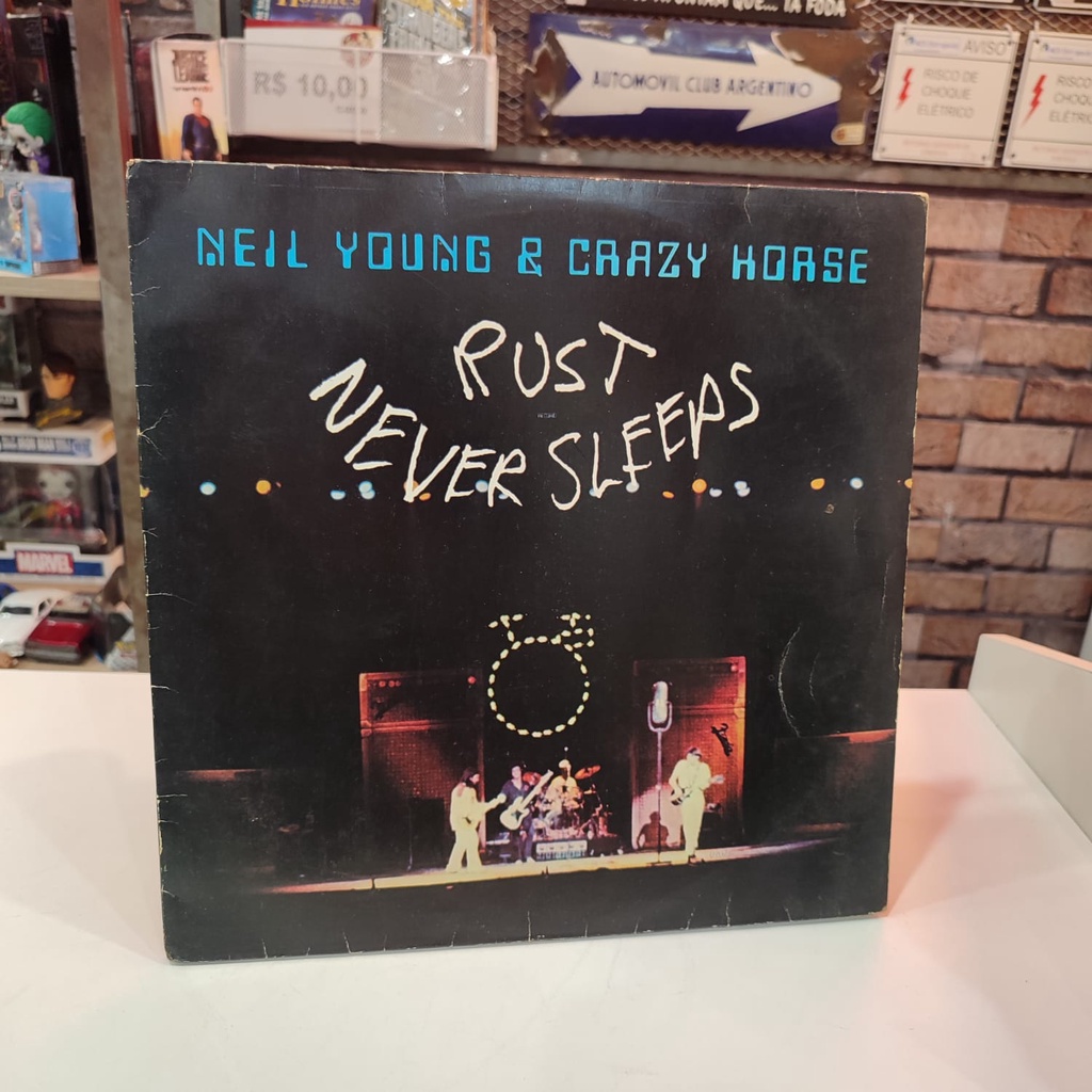 Neil Young & Crazy Horse / Rust Never Sleeps - LP