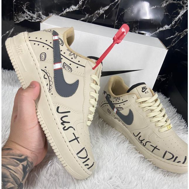 Tenis Nike Air Force 1 Just Did Lançamento 2024 Unissex Bege A pronta entrega Desconto Imperdivel Novo modelo Chinelo Slide NK DID Desconto especial e qualidade