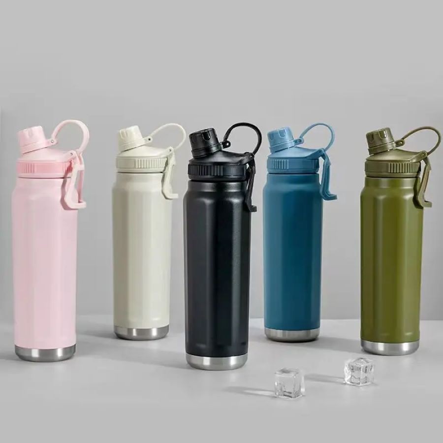 Garrafa Térmica 750ml em Aço Inox Com Alça e Trava Parede Dupla Para Água Café Chá Esporte
