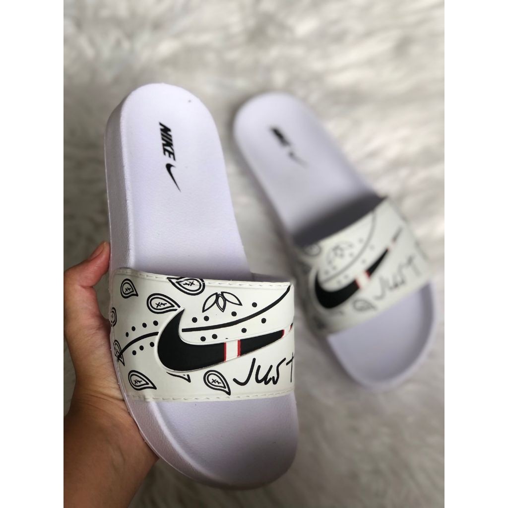 Nike store vapormax slides