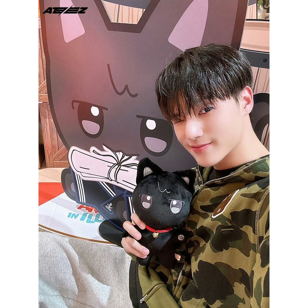 Kpop ATEEZ Boneca De Pelúcia Hongjoong Seonghwa Aniteez Flash Doll