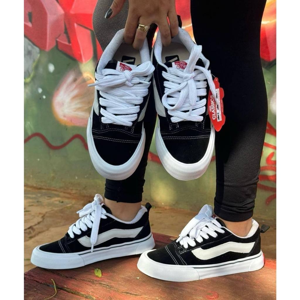 TÊNIS VANS KNU SKOOL BLACK TRUE WHITE