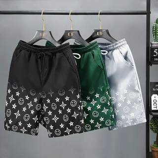 Calções Curtos Homens Gradiente Smiley Versão coreana Trendy Beach Cropped Pants Boys Casual Shorts