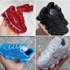 Nike best sale shox r12