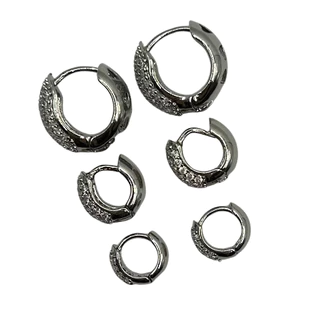Conjunto semijóia Trio Brincos Argola Cravejada Ouro Branco