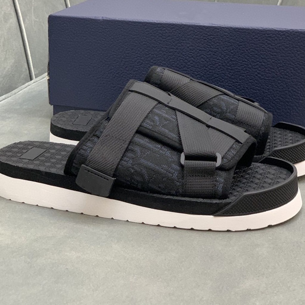 （pé único）DIOR 2024 Novos chinelos casuais para homens sandálias de moda HW8J