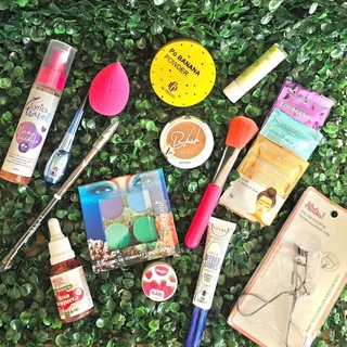 Kit com Produtos de Maquiagem Skincare Sortidos Vivai, Di Grezzo, Isis Rezende, Asu, Dapop e Max Love