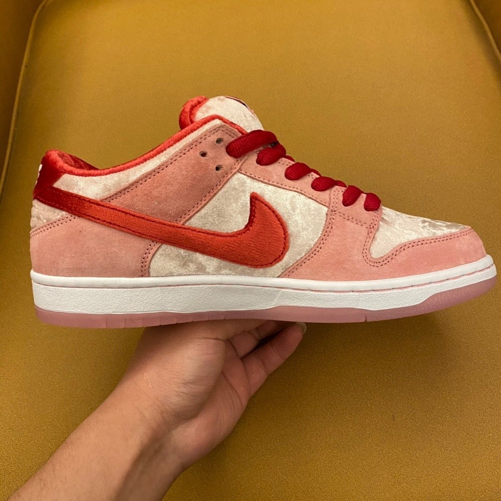 Tênis Nike Feminino Tênis SB Dunk Low PRO Nike Sapatos Masculinos Dia dos Namorados Pink Blue Low-Top Sapatos de Skate Casuais de Casal Esportivo