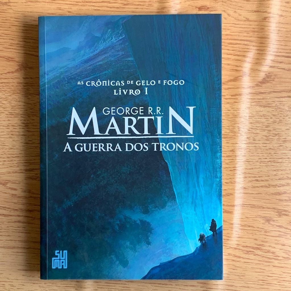 LIVRO A GUERRA DOS TRONOS - AS CRÔNICAS DE GELO E FOGO 1 - GEORGE R R ...
