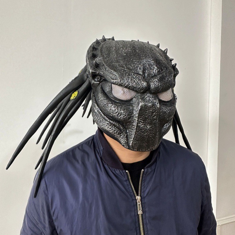 Predator online mask