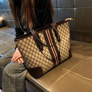 2024 Bolsa Mulher Bolsa Clássica de Grande Capacidade Bolsa Clássica de Couro Presbyopic Moda Casual Bolsa para o Ombro Bolsa para Compras