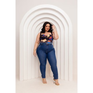 Calça jeans feminina skinny lavagem escura plus size