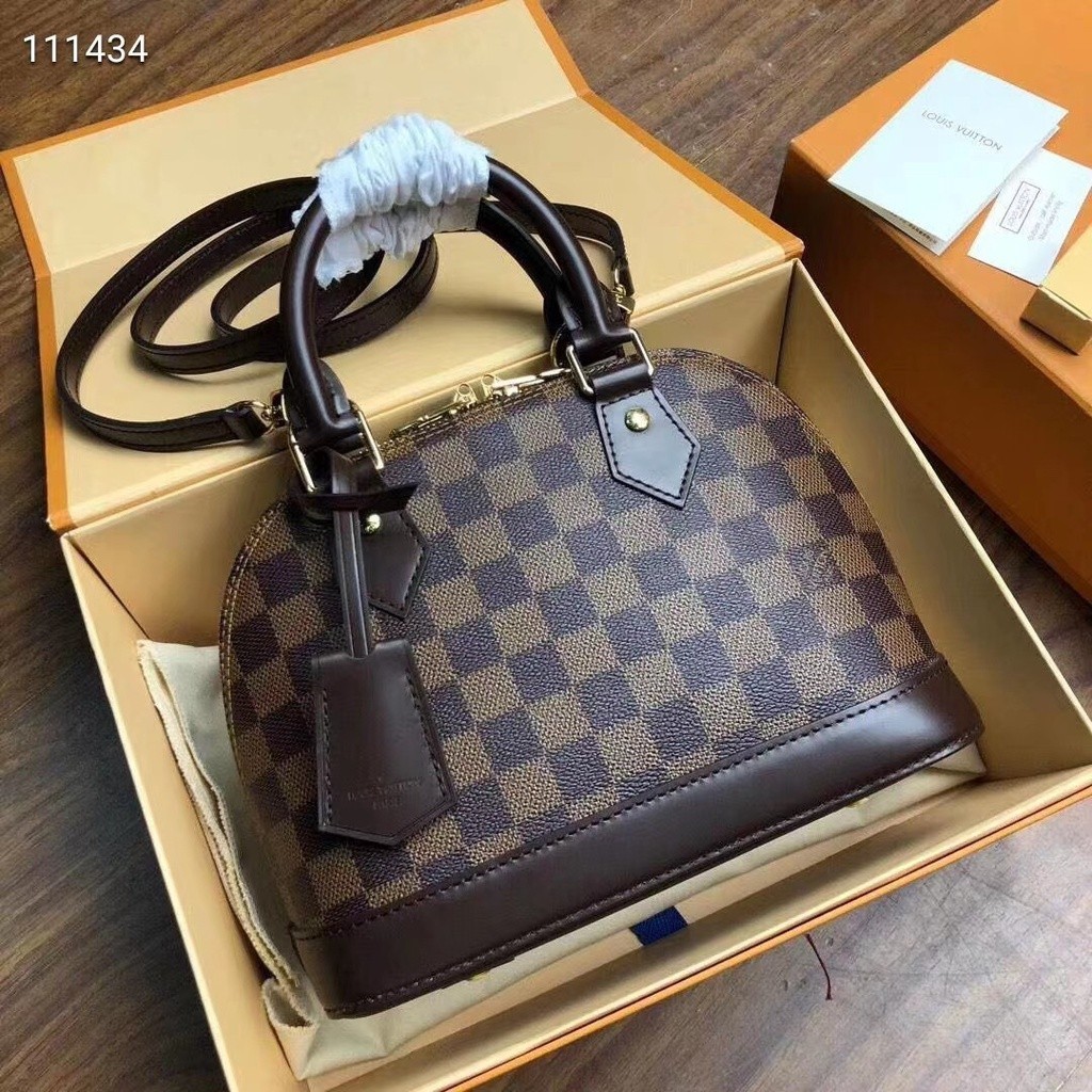 O Produto Tem Número De Série , Saco original Autêntico Louis Vuitton , Novo Ombro LV Xadrez , Dimensões De Concha : 25