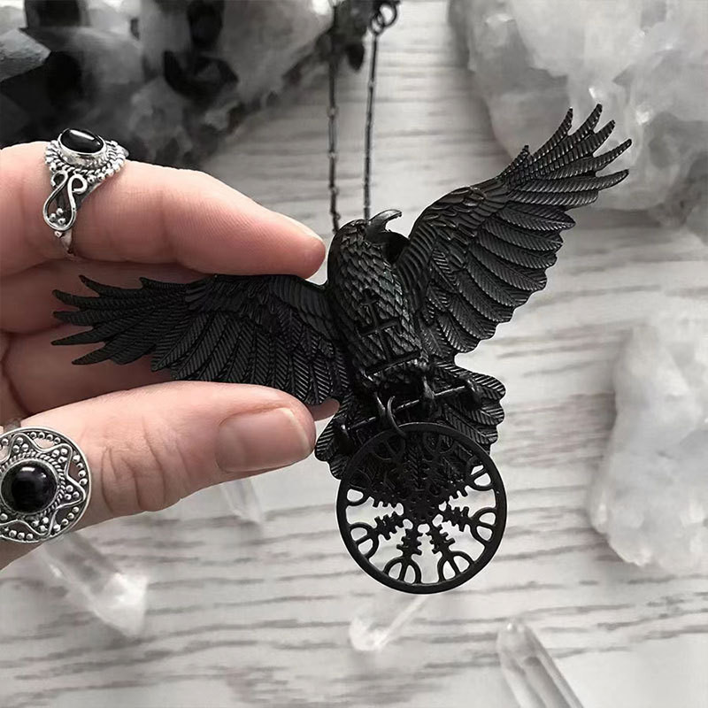 Viking Retro Colar Pingente De Ouro Antigo De Corvo Preto Para Homens Punk Gothic Fashion Animal Necklaces Party Jewelry Gifts