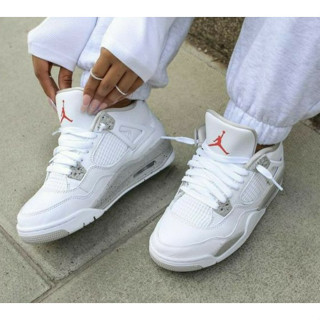 Low top jordan sales 4