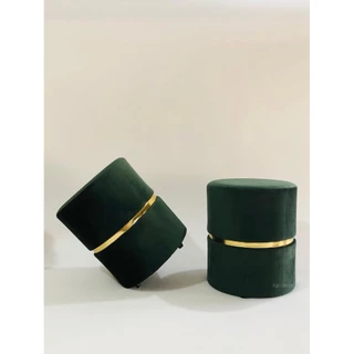 Kit 2 Pufes Com Detalhe Dourado - Decoração - Verde Musgo - Veludo