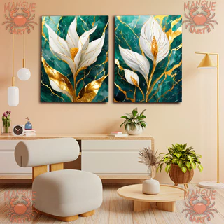 Kit quadros decorativos. Flor de lirio branco e dourado fundo de marmore. Impressão em tela acetinada