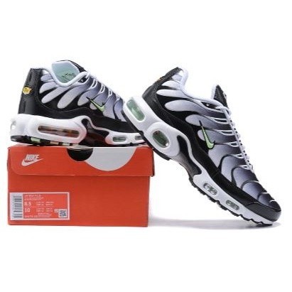 10 nike air store max plus sneakers