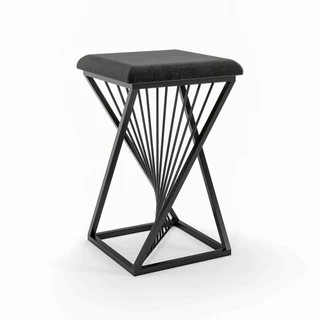 Banqueta Pacific Baixa 48cm em Metal Preto com Assento