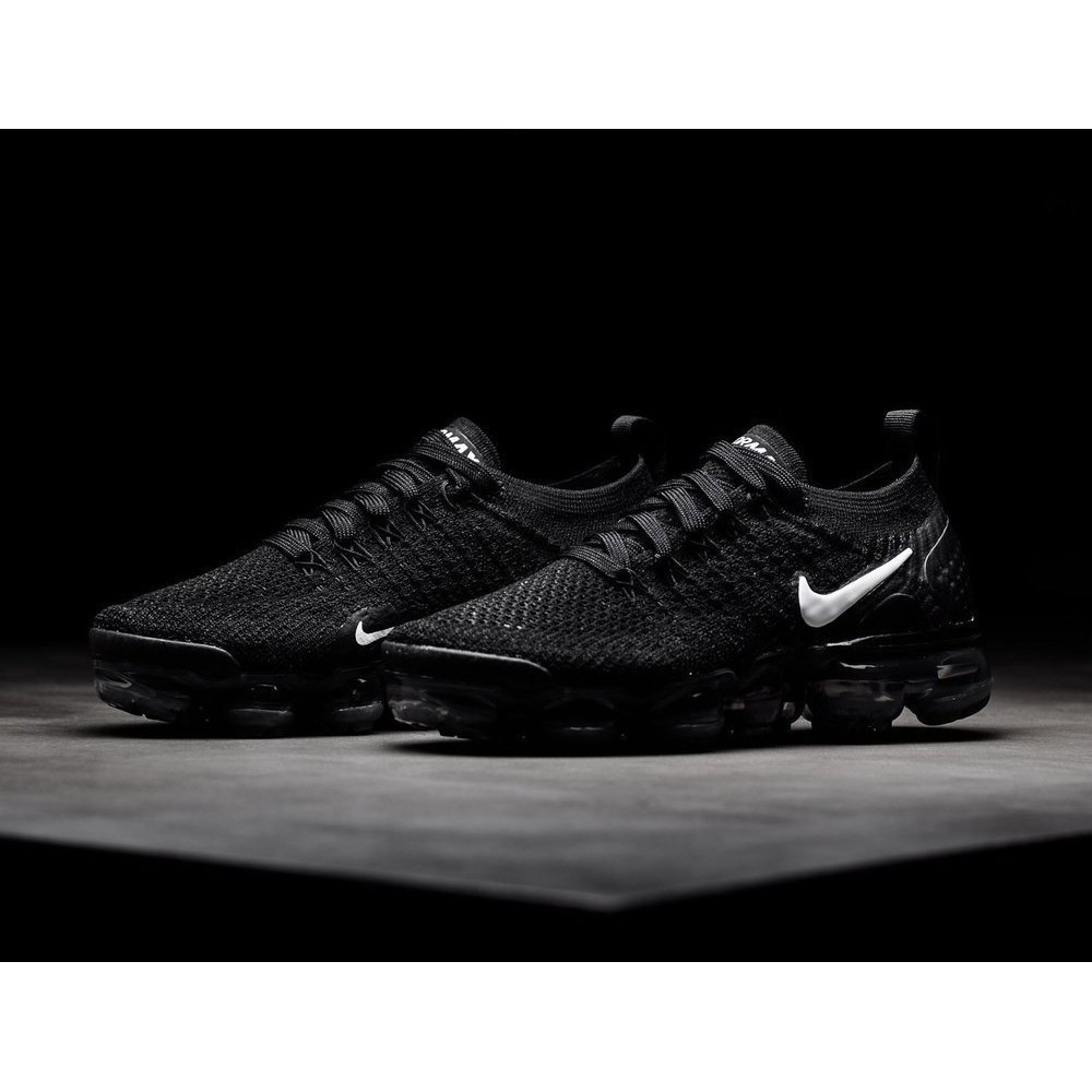 Vapormax best sale v2 black