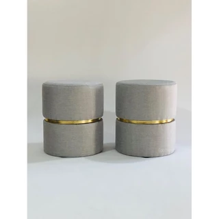 Kit 2 Pufes Com Detalhe Dourado - Decoração - Cinza Claro - Linho