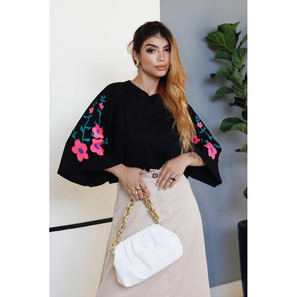 cropped flores