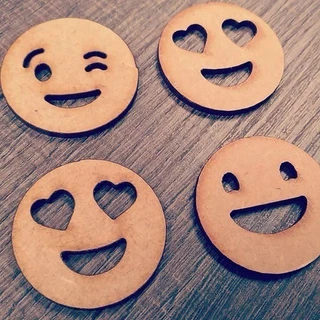 4 porta copo suporte taça xicara emotions smile artesanato decoração casa brindes lembrancinha