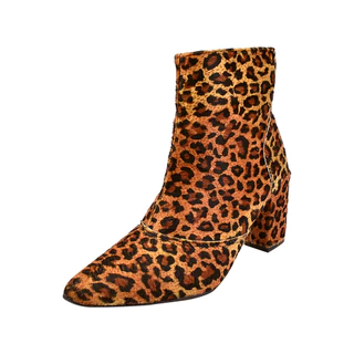 Bota Cano Curto Rosa Chic Calçados Bico Fino Salto Alto Zíper Feminino Onça