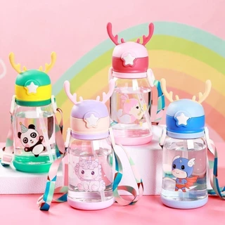 kit 4 Garrafas Infantil Bebe com Tampa e Canudo e Alça 600ML Chifre