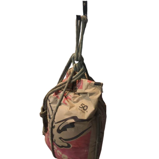 Gancho Resistente de Parede para Suporta Até 50kg 4x7cm 1un
