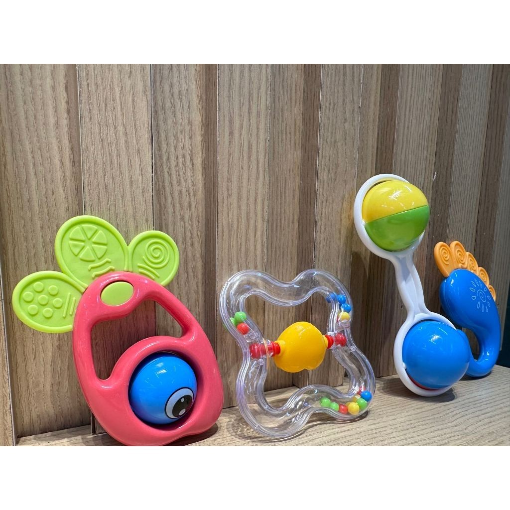 Brinquedos Para Bebê Kit com 4 pçs Chocalho + Mordedor Macio Colorido