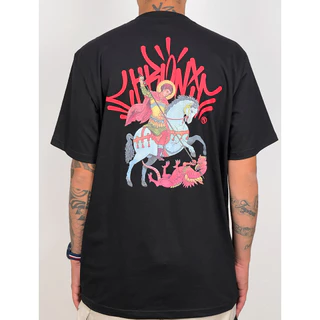 Camiseta Chronic São Jorge Design Tag Hood - Preta