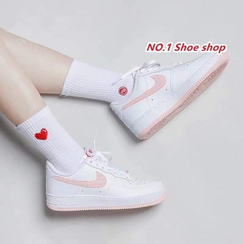 Nike Air Force 1 Baixa Dia dos Namorados AF1 Branco Dia dos Namorados ...