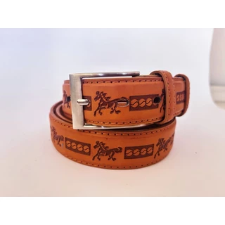 Cinto Masculino Modelo Cavalo Traço Couro Sintético Com Fivela Aço