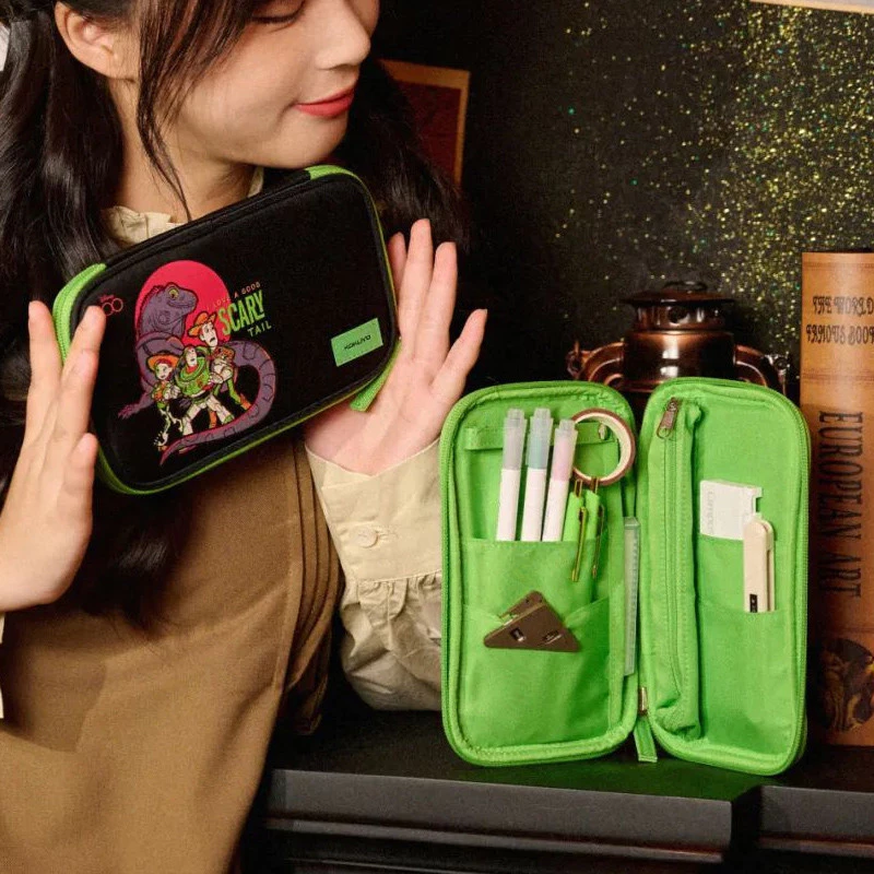 Novo produto kokuyo kokuyo kokuyo Disney Lápis de Halloween CASE PEN CASE Cookie Bag Grande Capacidade Papelaria Estudantil