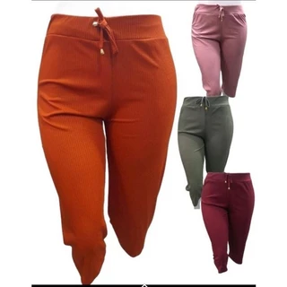 Calça pantacourt capri curta tecido leve plus size