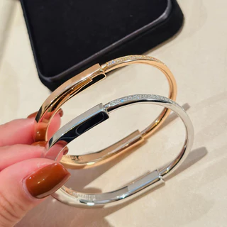 Tiffan@y Pulseira Fashion Bracelet Novo Aço Inoxidável Sem Desbotamento Tiff Lock Gold Plated Medium Diamond gt879