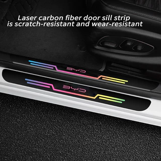 BYD Adesivo De Proteção Para Porta De Carro /Protetor De Soleira Da Porta Do Carro Adesivos Laser De Fibra /Anti-Riscos/Decorativo Para Soleira Da Porta Aplicável a BYD Dolphin Mini Seal Song Plus TAN HAN Atto 3 Yuan Plus