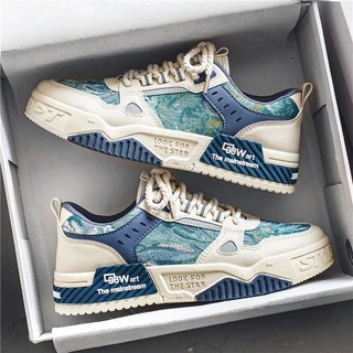 Sapatos de lona respirável de primavera de outono Sapatos de lona masculina da moda para todos os tipos de calçados brancos de espessura Tênis esportivos casuais Daddy Trendy Shoes