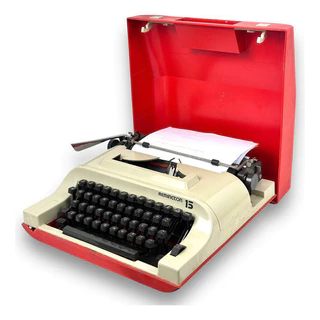 Máquina De Escrever Antiga Datilografia Remington 15