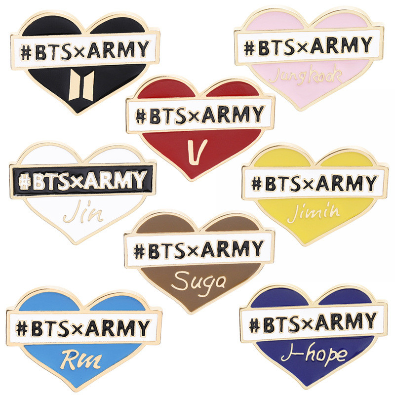 KPOP Idols Em Torno Do BTS Ama Seu Próprio Distintivo De Nome | Shopee ...