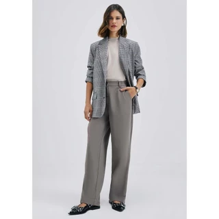 Calça Feminina Reta Cintura Alta Em Alfaiataria Hering + Nv