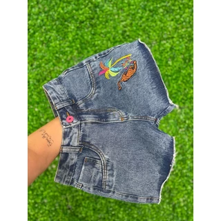 Short Jeans Bordado Tropical Cintura Alta