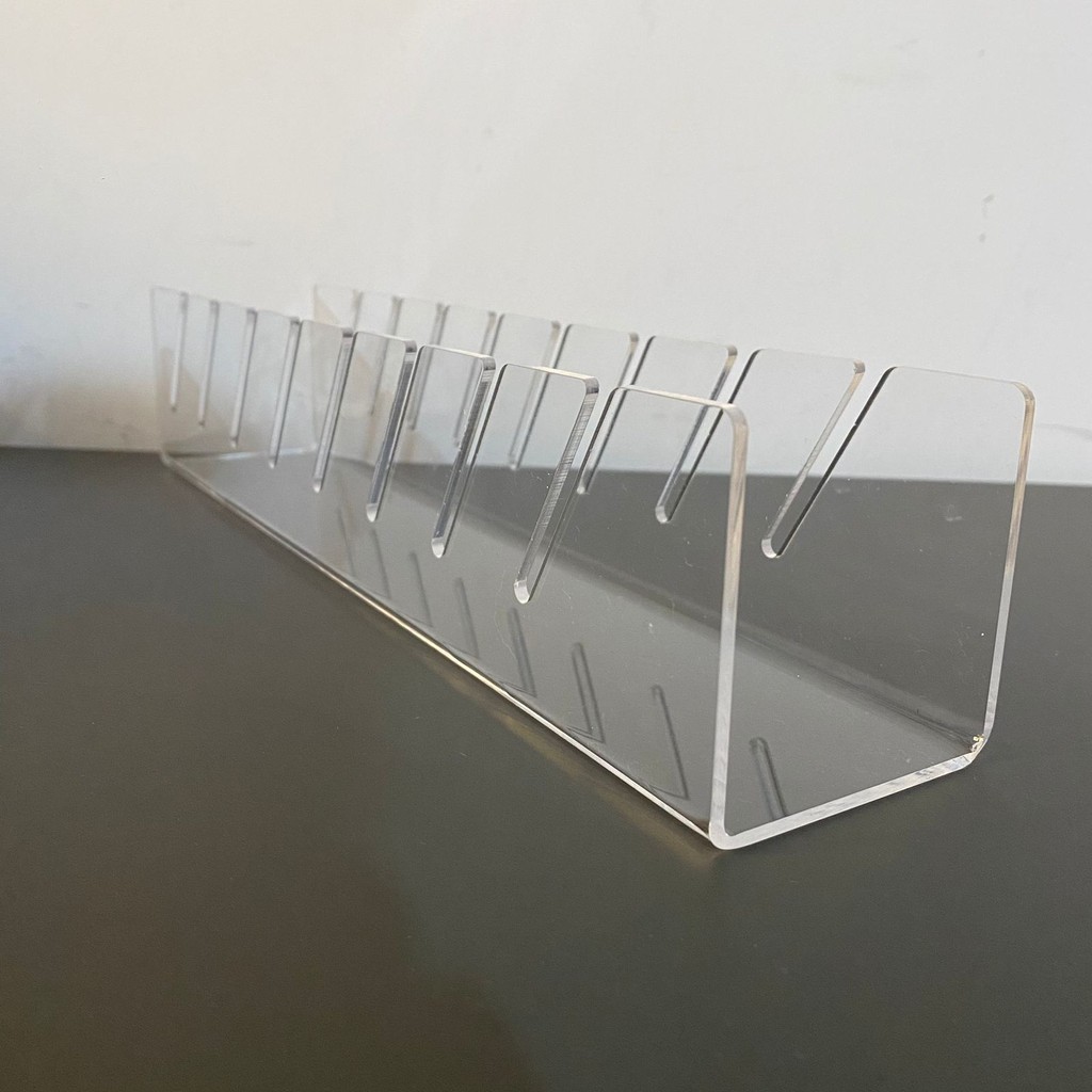 Imagem do produto Organizador De Bonés Slim Em Acrílico Expositor Para 4 Bonés 3