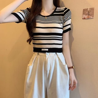 Camiseta Fashion Stripe T-Shirt Feminina Spicy Girl Short Sleeve Slim Top De Malha Cortada