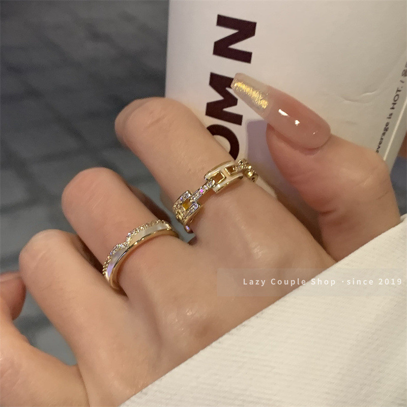 Grande Sucesso ! Carta De Celebridade De Luxo Leve Em Camadas Requintadas Anel De Moda Feminino Instagram Pequeno E De Alta