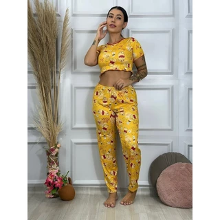 Pijama Calça e Regata Com Estampa Personagens Longo Temático Roupa de Dormir Design Divertido Feminina